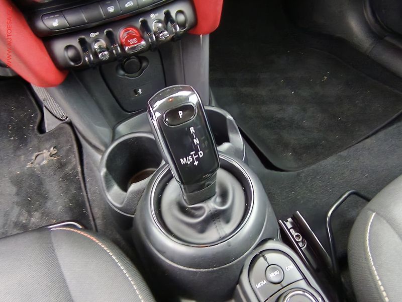 Mini Cooper (2018) 1.5i, 1.maj,ČR, AT, +kola - fotka 17 z 20