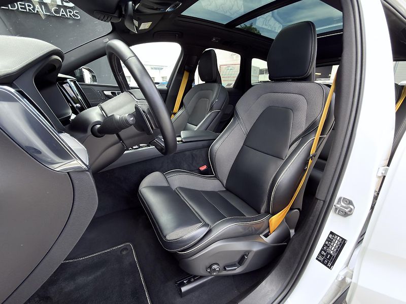 Volvo XC60 T8 AWD POLESTAR engineered - fotka 11 z 52