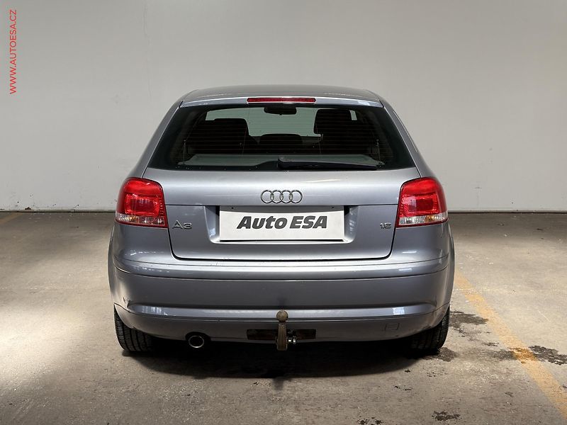 Audi A3 (2004) 1.6i, autoAC - fotka 5 z 13