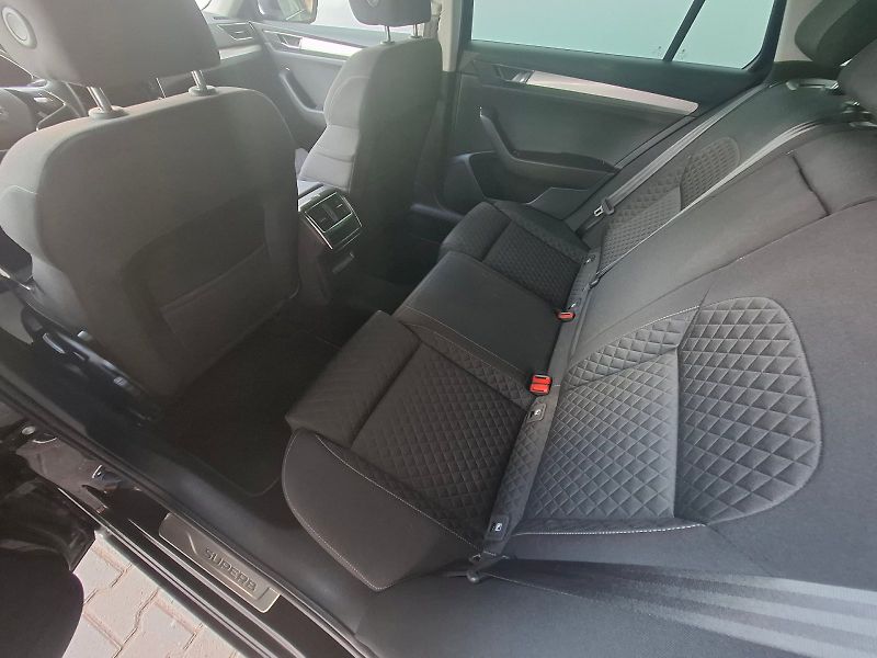 Škoda Superb (2024) COMBI GRT AMB TD 110/2.0 7DG - fotka 34 z 35