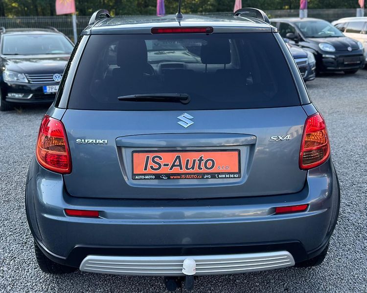 Suzuki SX4 (2009) - fotka 6 z 12