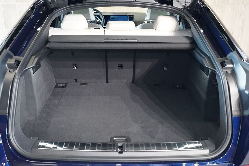 BMW X6 30d xDrive, Vzudch, Masáž - fotka 14 z 47