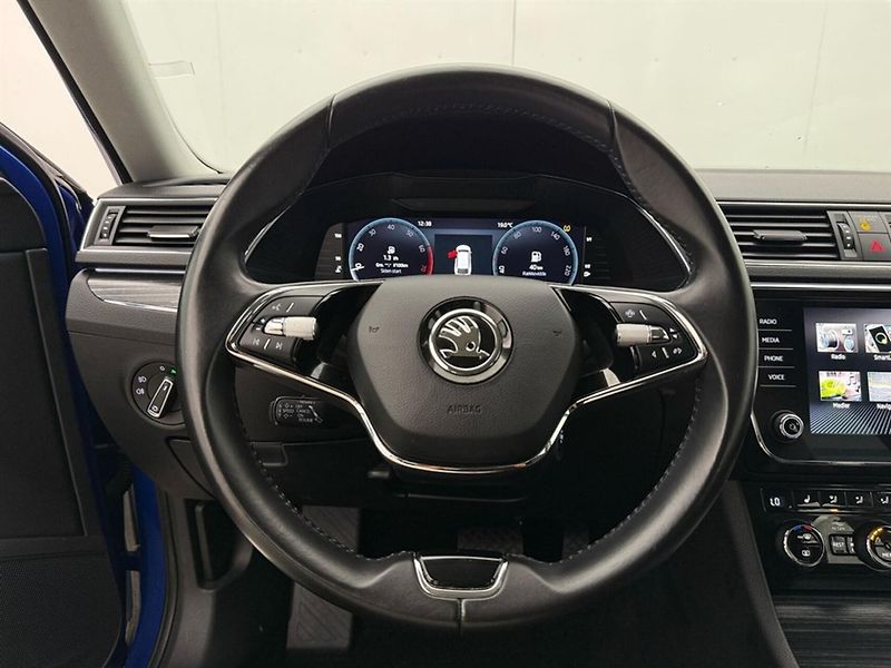 Škoda Superb 1.5TSI DSG Style ACC Carplay - fotka 14 z 21