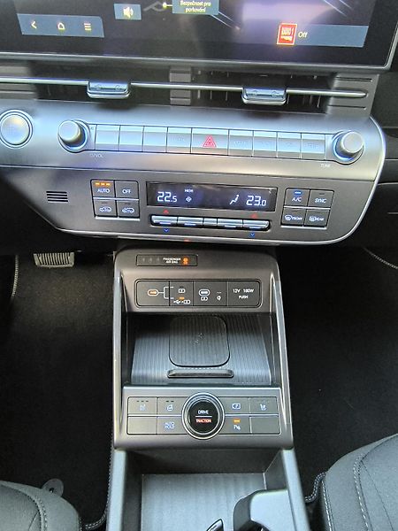 Hyundai Kona (2026) 1,6 T-GDI 2WD DCT SMART TECH  - fotka 23 z 30