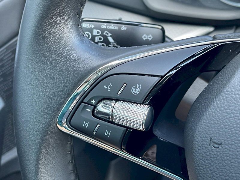 Škoda Octavia (2024) 2.0 TDI 85kW Ambition Plus com - fotka 8 z 34