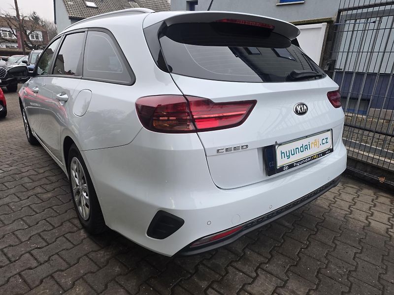 Kia Ceed 1.4-PRAV.ZNAČK.SERVIS-TOP STAV - fotka 9 z 17