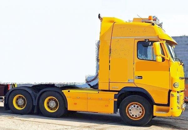 Volvo FH (2009) 16.660 hydr. 120t tahač 6x4  - fotka 6 z 18