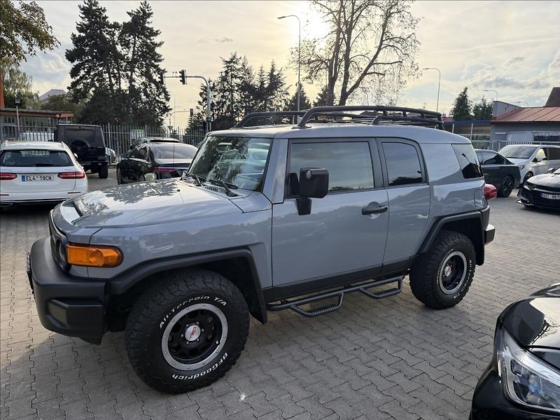 Toyota FJ 4,0 - fotka 4 z 33