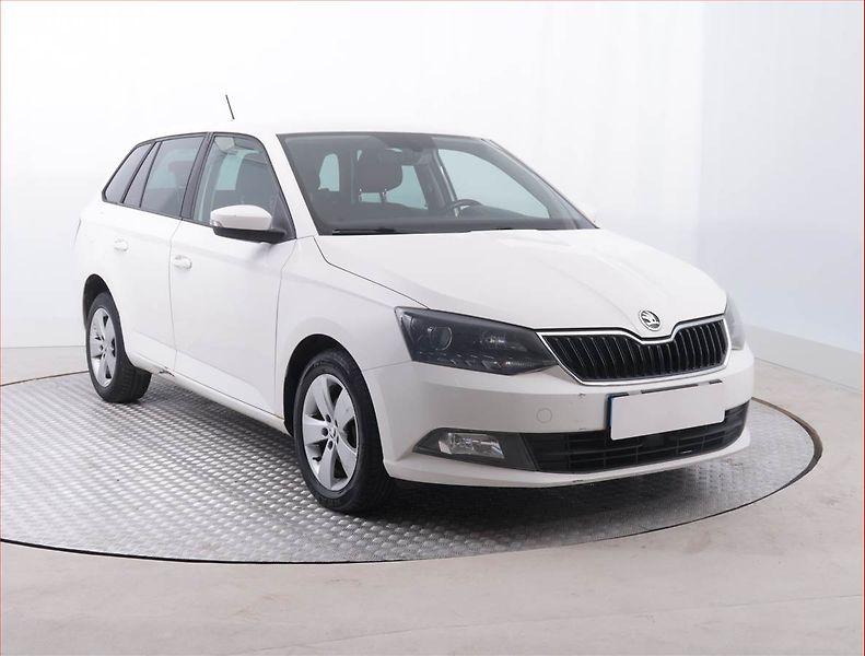 Škoda Fabia (2015) Style 1.4 TDI, po STK - fotografie inzerátu