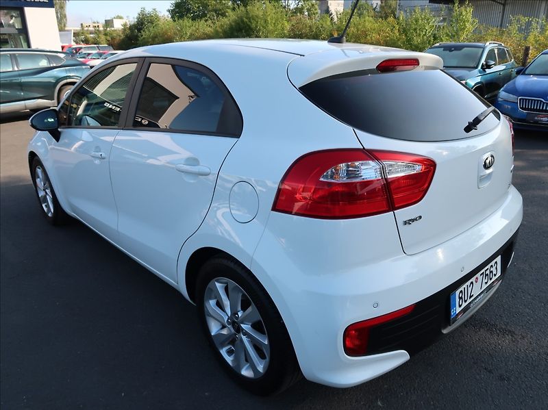 Kia Rio 1,3 CVVT,62kW,1majČR,Serv.kn. - fotka 4 z 30