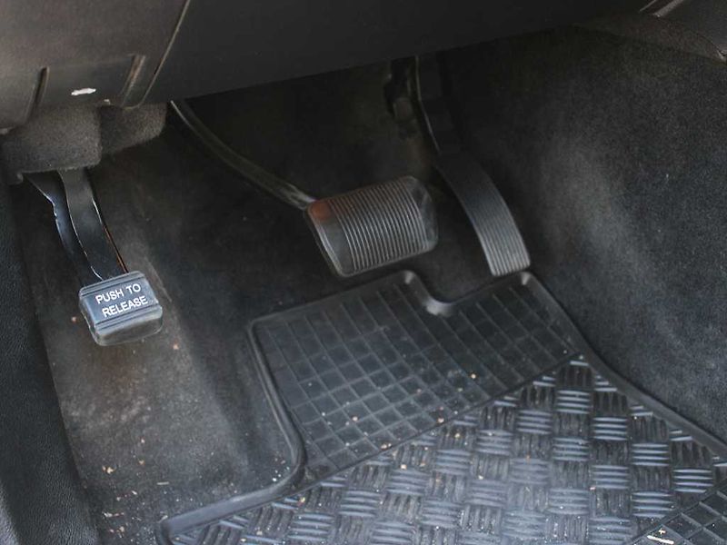 Jeep Grand Cherokee 3.0 V6 TURBO DI, NAVIGACE, PAN - fotka 13 z 22