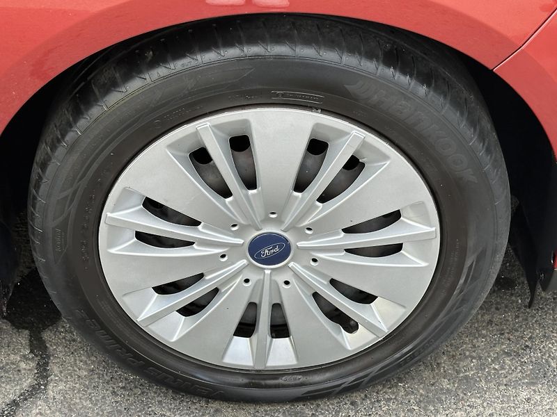 Ford Grand C-MAX (2015) 1.0/74kW * 2.Maj. * KLIMA - fotka 34 z 35