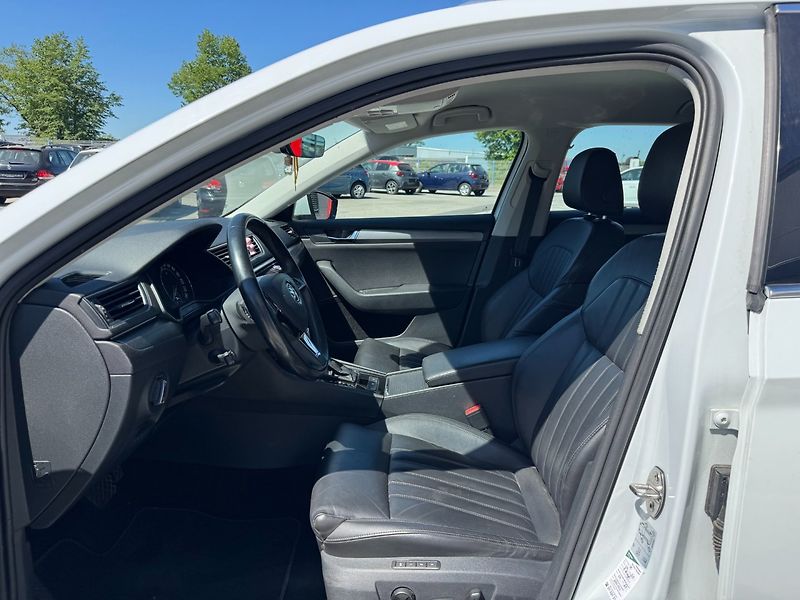 Škoda Superb (2018) 2,0 Tdi 110 Kw DSG STYLE + - fotka 10 z 32