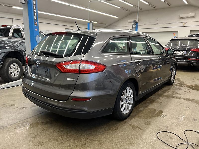 Ford Mondeo 1.5 Ti-VCT 118 kW - fotka 6 z 20