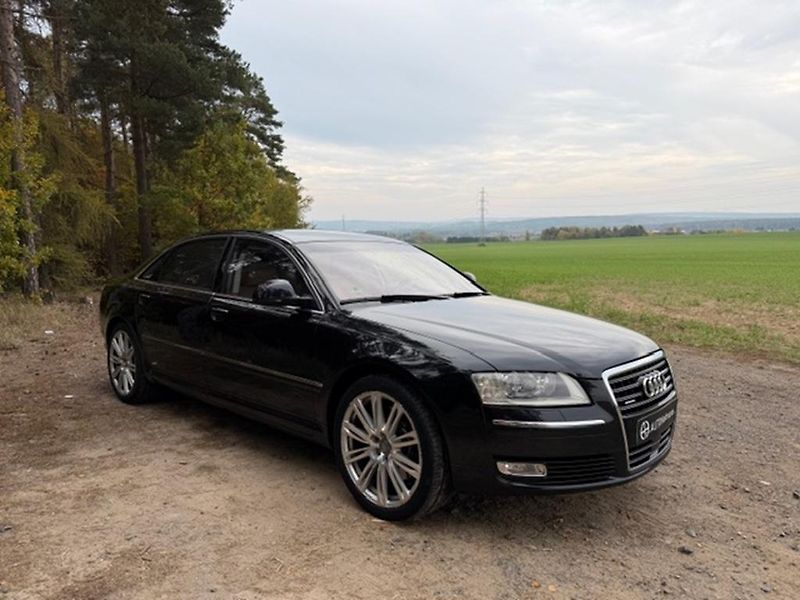 Audi A8 A8 L 4.2 FSI V8, quattro 257kW - fotka 1 z 47
