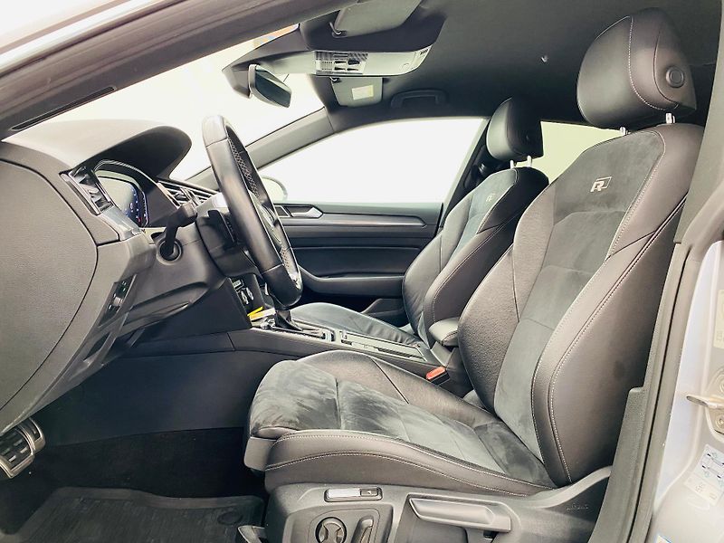 Volkswagen Arteon 2,0 R-LINE 2,0 TDI 140kW 7DSG - fotka 18 z 26