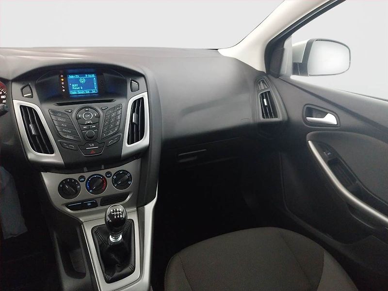 Ford Focus (2012) 1.6 TDCi, Serv.kniha, nová STK - fotka 8 z 17