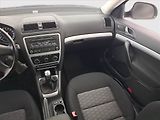 Škoda Octavia (2010) Ambiente 1.6 TDI, Serv.kniha - náhled 8