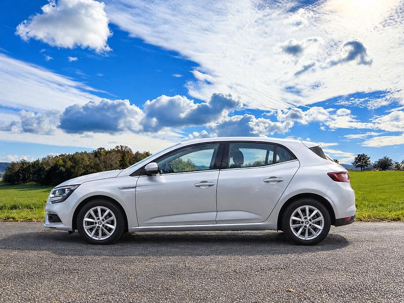 Renault Mégane 1,5 dCi 81kW Energy Bose CZ - fotka 4 z 28