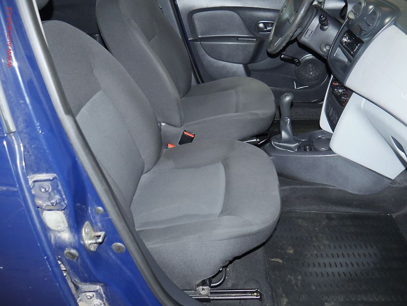 Dacia Logan (2013) 1.2i, 1.maj,ČR, tažné - fotka 12 z 15