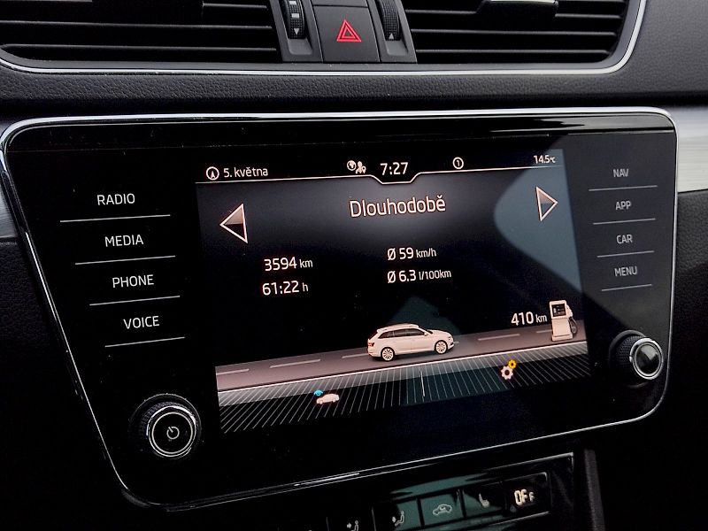 Škoda Superb (2023) Combi 2,0 Tdi 147 Kw DSG - fotka 17 z 38