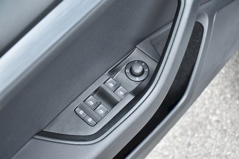 Škoda Superb (2022) Ambition 1.5 TSI 110kW DSG - fotka 30 z 30