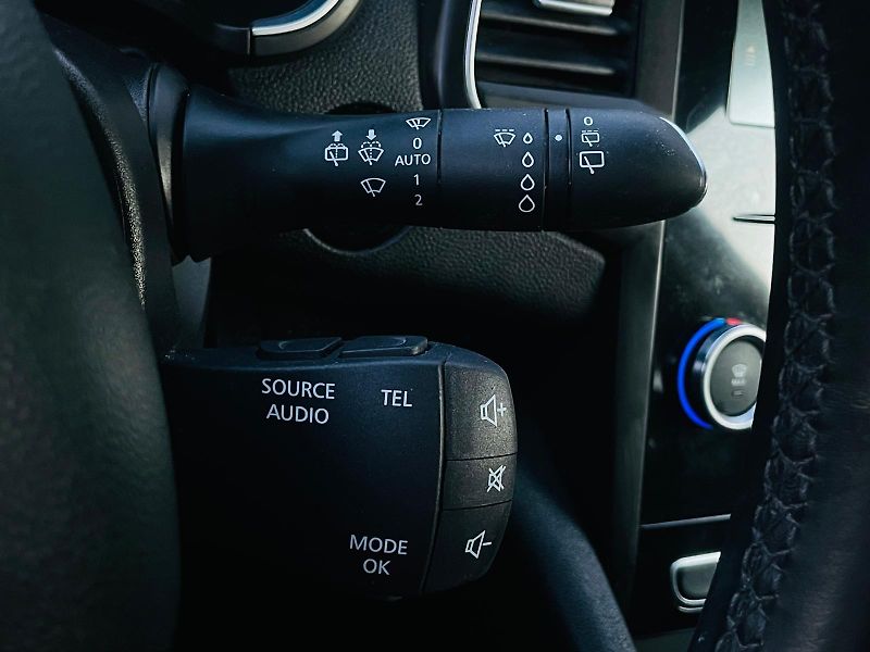 Renault Talisman 1.6dCI MANUÁL VÝHŘEV TAŽNÉ - fotka 40 z 44