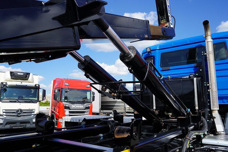 MAN TGS (2019) 33.360  / 6 X 6  / E 6 / HAKOW - fotka 62 z 67