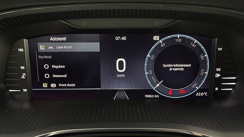 Škoda Octavia 1.5 TSI Ambition Combi - fotka 10 z 25