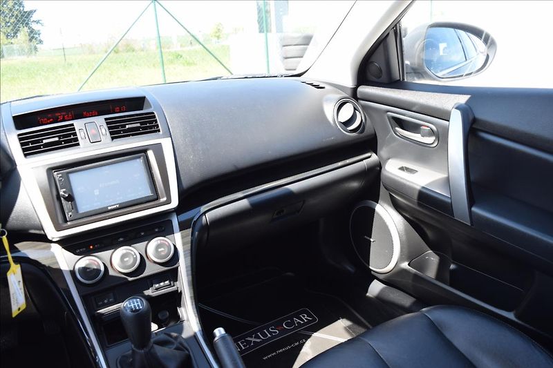 Mazda 6 2,0 d 103KW VÝHŘEV ALU - fotka 29 z 45