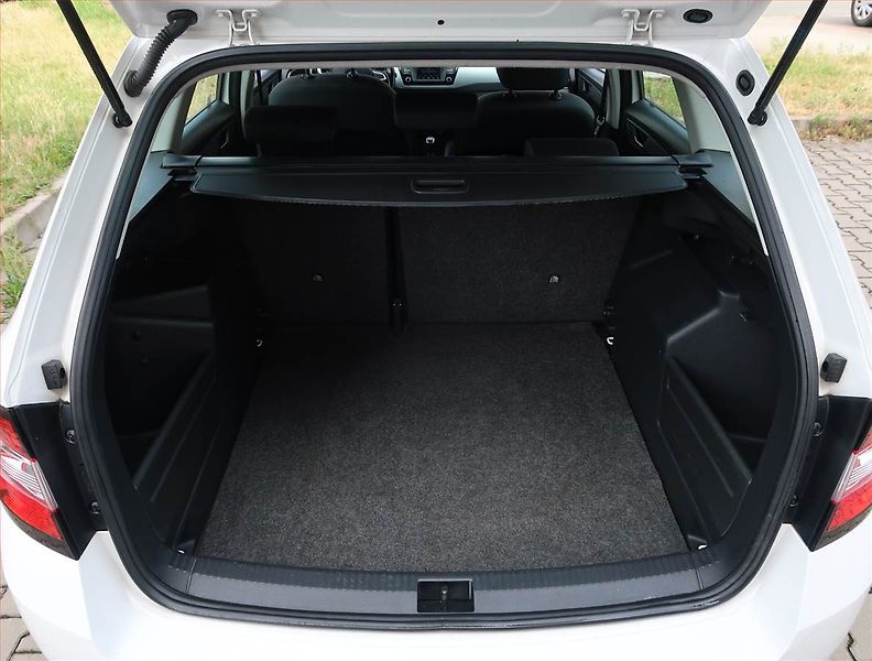 Škoda Fabia (2017) Ambition Plus 1.2 TSI - fotka 13 z 17
