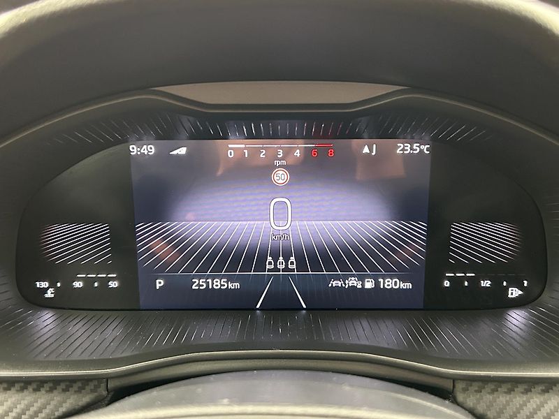 Škoda Kamiq 1.5 TSI Monte Carlo - fotka 7 z 30