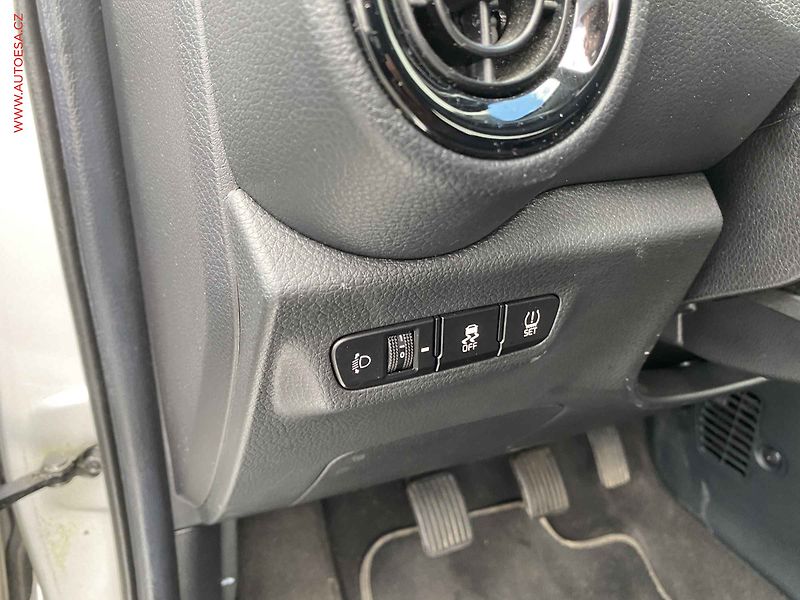 Kia Picanto (2021) 1.0i, Navi, kamera - fotka 15 z 17