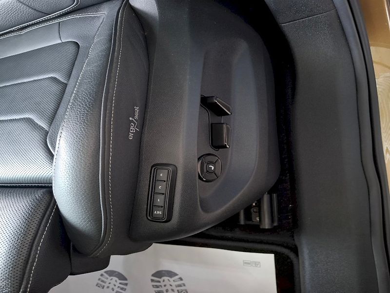 Škoda Kodiaq (2024) Exclusive Selection 4X4 TD 142 - fotka 9 z 37