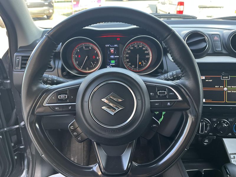 Suzuki Swift COMFORT 1.2 AUTOMAT, HYBRID - fotka 11 z 17