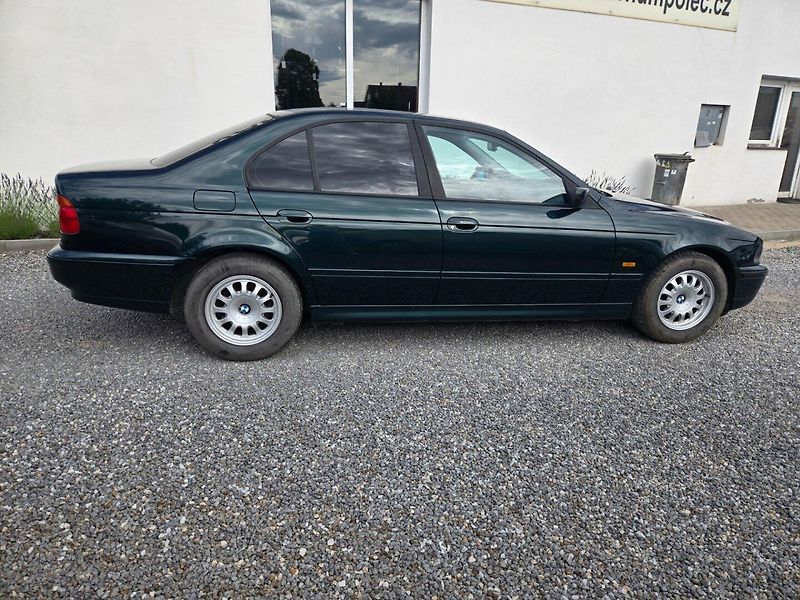 BMW Řada 5 (1997) 2.0 i Serviska - fotka 3 z 25