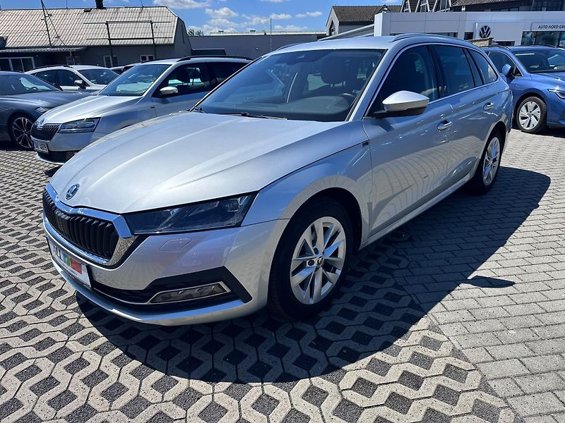 Škoda Octavia 2.0 TDI 110kW DSG Style - fotka 1 z 16