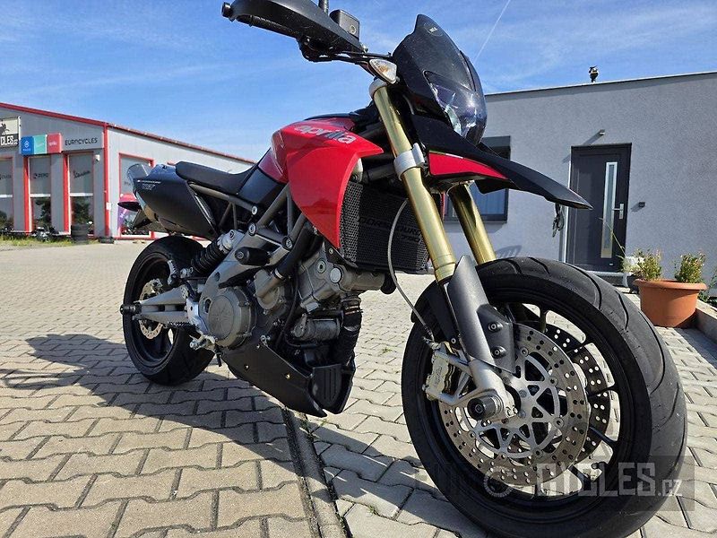 Aprilia Dorsoduro 750 (2010) akce 94990 - fotka 16 z 18