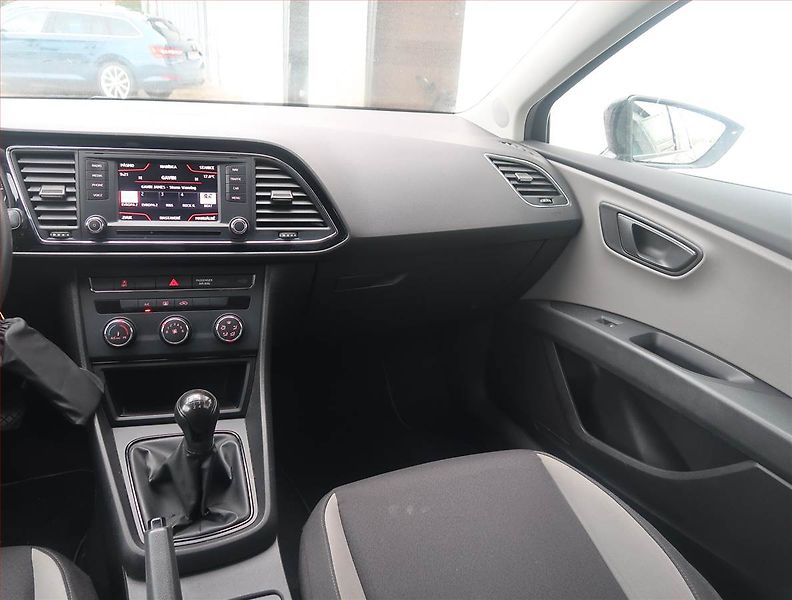 Seat Leon (2014) 1.6 TDI, Navi, Tempomat - fotka 8 z 15