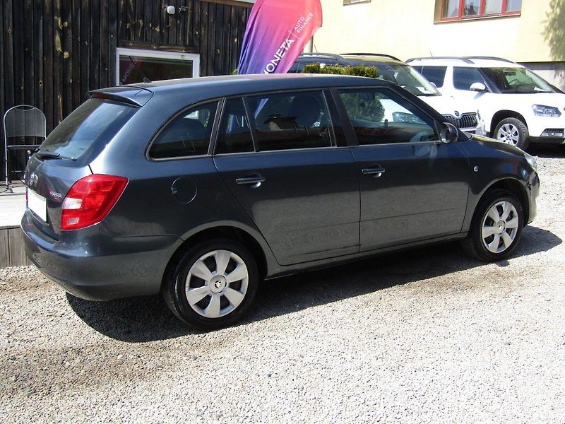 Škoda Fabia (2014) 1.4 16V 63kW TOP QUALITY - fotka 10 z 37