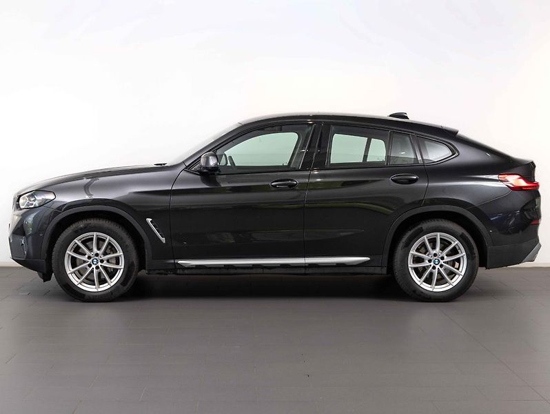 BMW X4 xDrive30i - fotka 2 z 21