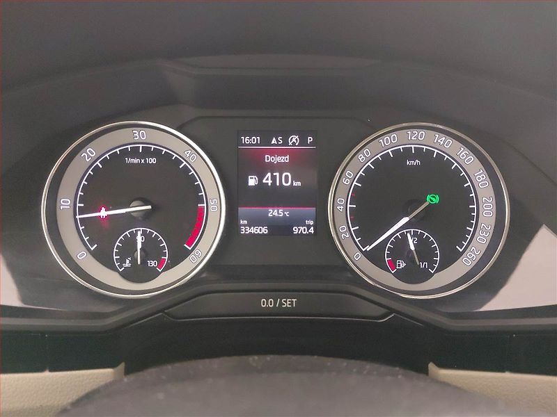 Škoda Superb (2018) Laurin&Klement 2.0 TDI, 4X4 - fotka 11 z 32
