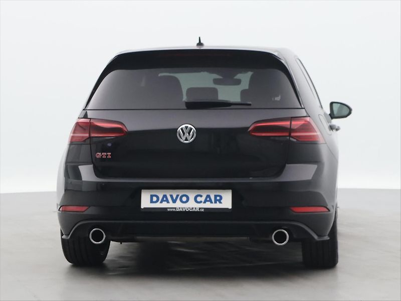 Volkswagen Golf 2,0 GTI 180kW DSG Performance - fotka 6 z 28