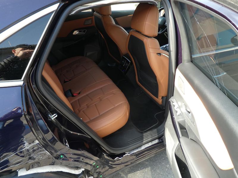 DS Automobiles DS7 Crossback 1,6i 133kW automat kůže navi  - fotka 14 z 15