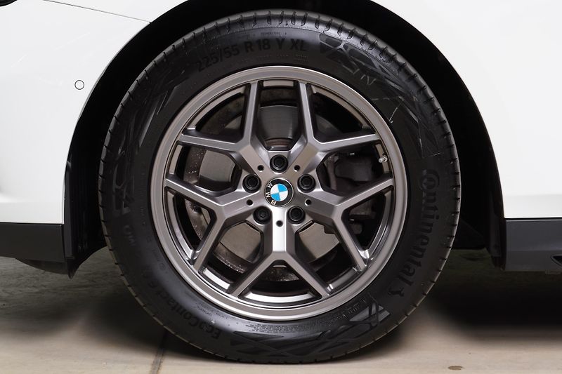 BMW Řada 5 520i,ČR,DPH,1.MAJ - fotka 12 z 31