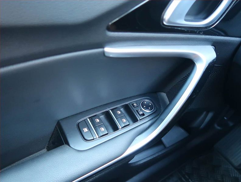 Kia XCeed (2022) Exclusive 1.5 T-GDI - fotka 17 z 17