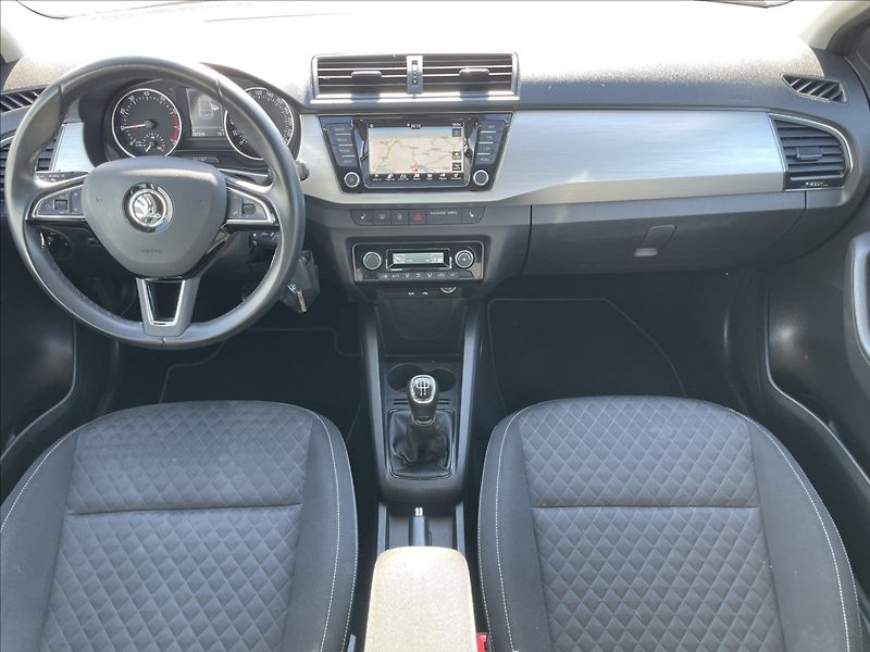 Škoda Fabia 1,0 TSi 70kw DRIVE GPS LED Kli - fotka 11 z 32