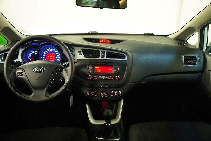 Kia Ceed - fotka 5 z 25