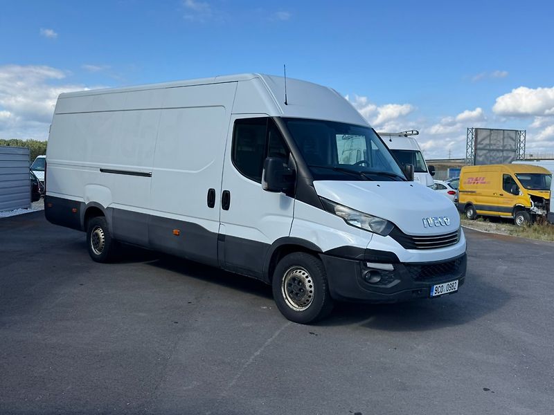 Iveco Daily (2018) 35S14 2.3 100kW - fotka 2 z 16