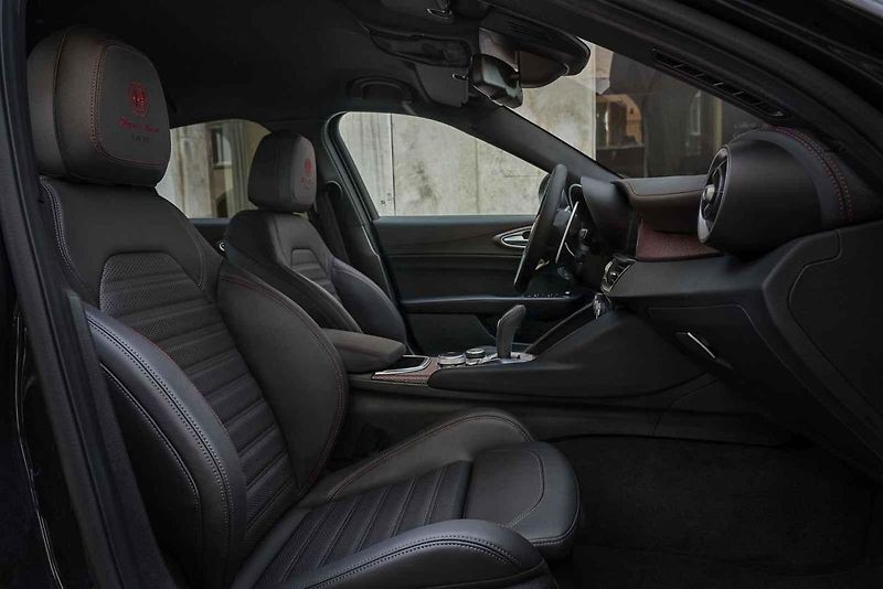 Alfa Romeo Giulia a Stelvio Super Sport